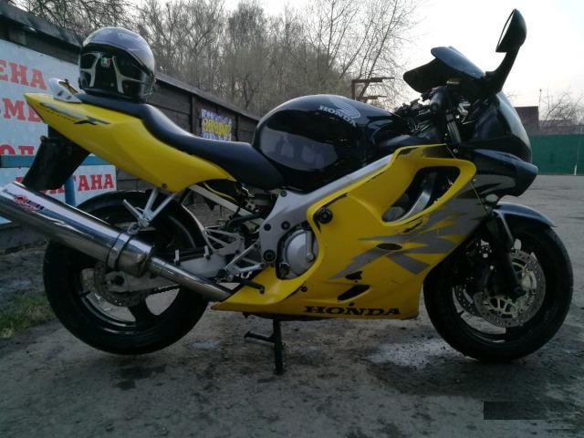 Honda CBR 600 F4
