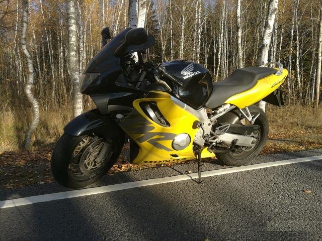 Honda CBR 600 F4