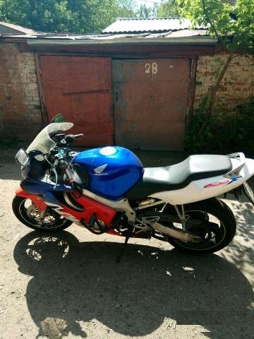 Honda CBR600F4