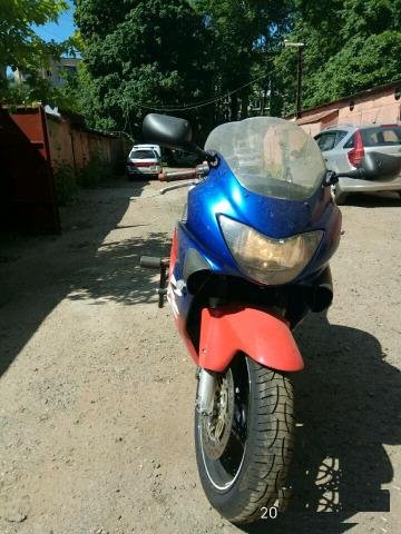 Honda CBR600F4
