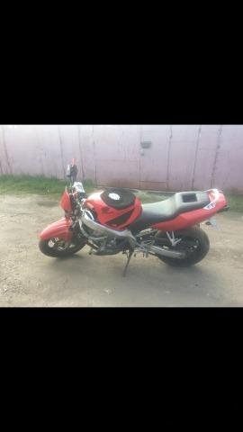 Honda CBR600 F4i под стант