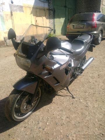 Suzuki gsx 400f