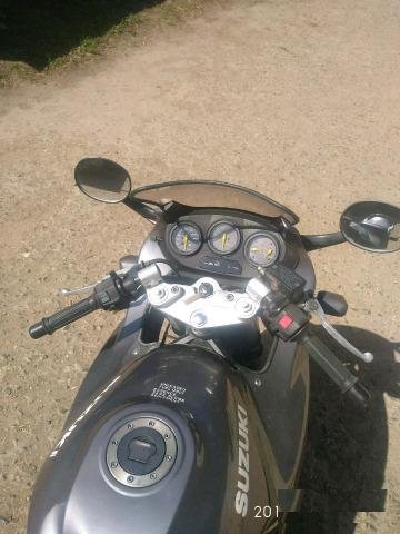 Suzuki gsx 400f