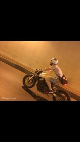 CB400