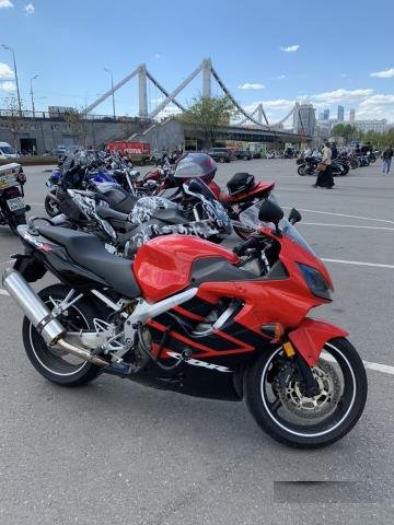 Honda cbr600f4i