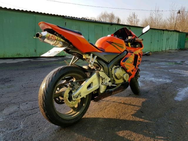 Honda CBR600RR 2005 год