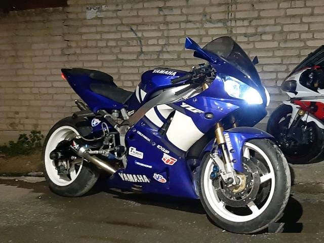Ямаха r1