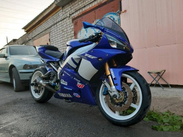 Ямаха r1