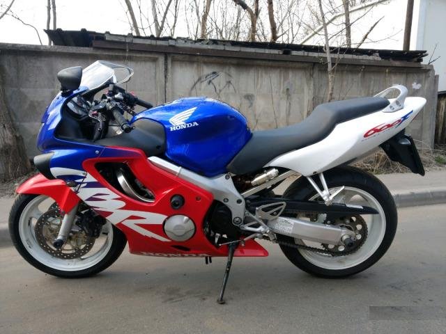 Honda CBR 600 F4 2000 года