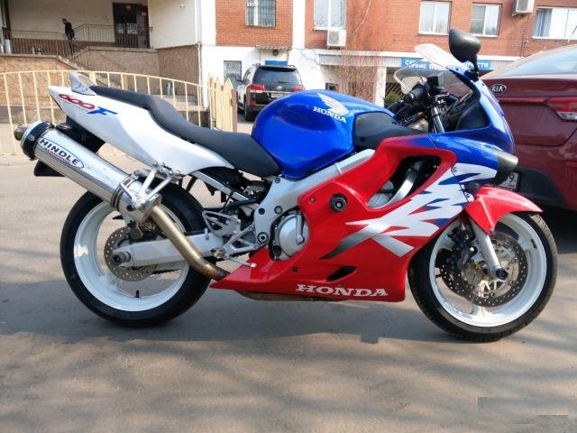 Honda CBR 600 F4 2000 года