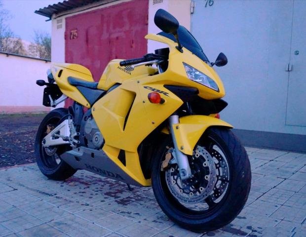 Honda CBR 600 RR 2004