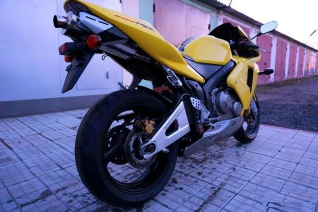 Honda CBR 600 RR 2004