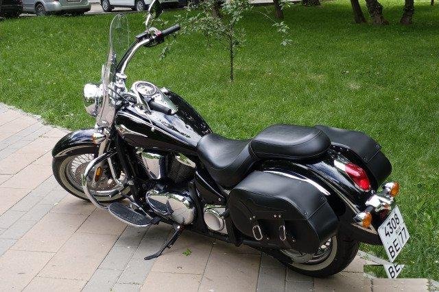 Kawasaki VN900 Classic (Vulcan), 2011