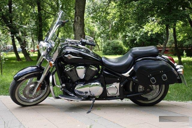 Kawasaki VN900 Classic (Vulcan), 2011
