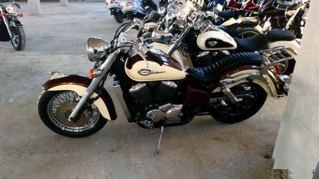 Honda shadow 750