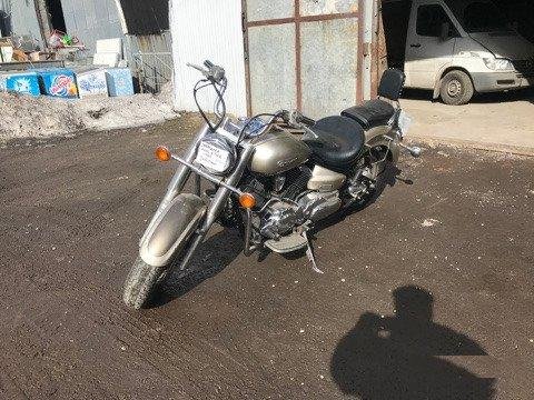 Yamaha XVS1100 drag star 1100 Classic