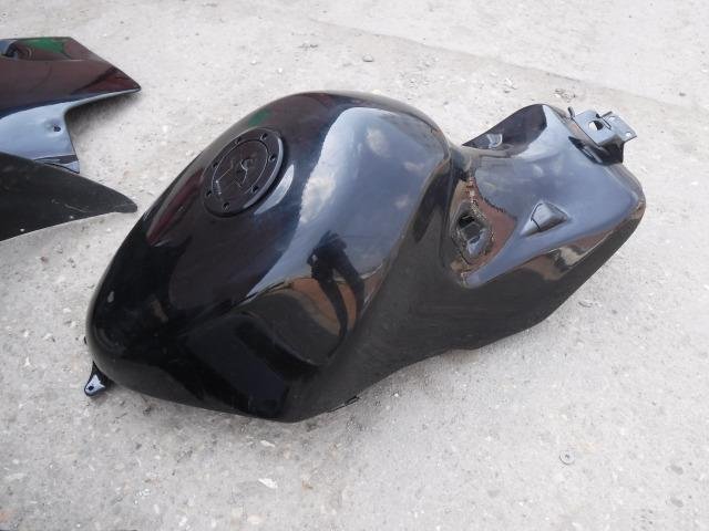 Бак топливный kawasaki ZZR1100 1993-2001