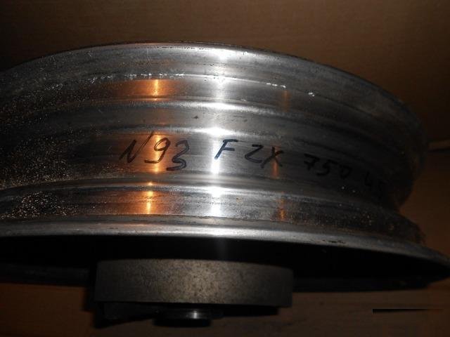 Задний диск Yamaha FZX750 1996-1997 год N93