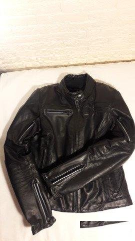 Кожаная мото женская куртка Dainese