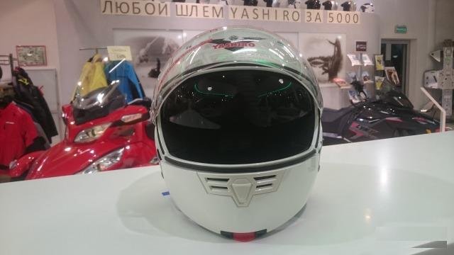 Шлем закрытый Yashiro Y220