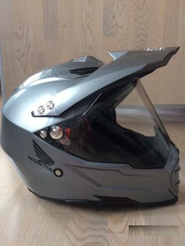 Мотошлем AGV AX-8 Dual Evo, в отличном состоянии