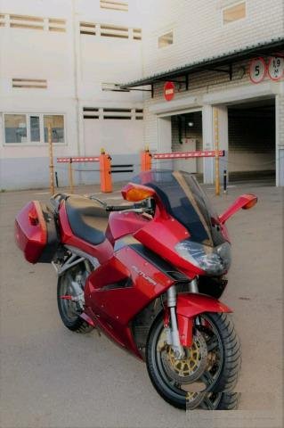 Aprilia rst 1000