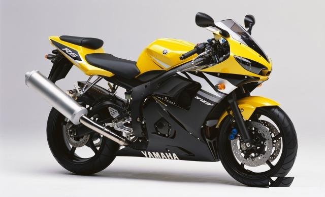Разбор Yamaha R6 r6 2003 на запчасти