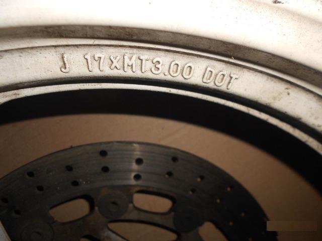 Диск передний Yamaha FZR400 N89