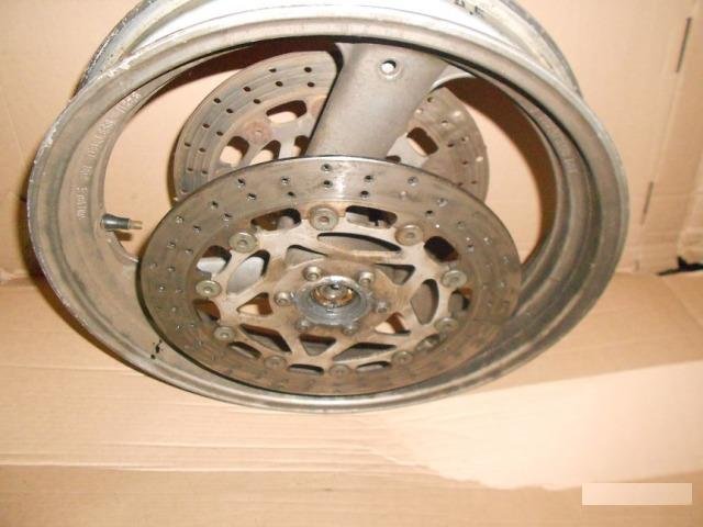 Диск передний Yamaha FZR400 1989-1992 год N125