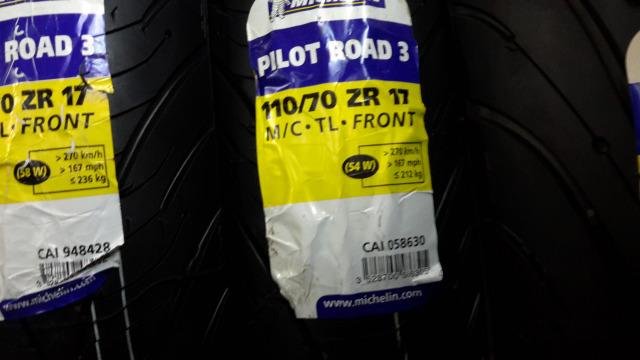 Мотошина Michelin Pilot Road 3 110/70ZR17 54W