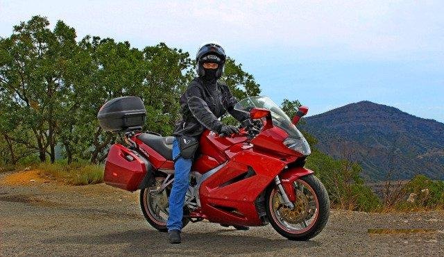 Aprilia RST 1000 Futura