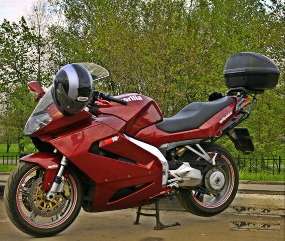 Aprilia RST 1000 Futura