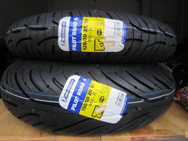 Michelin Pilot Road 4 190/50 R17 73W TL Задняя