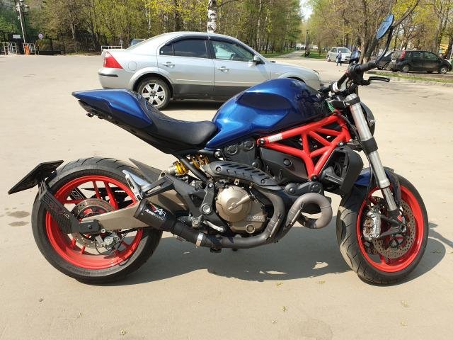 Ducati Monster 821