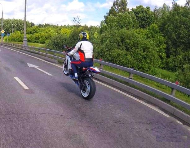 Honda cbr 1000 rr