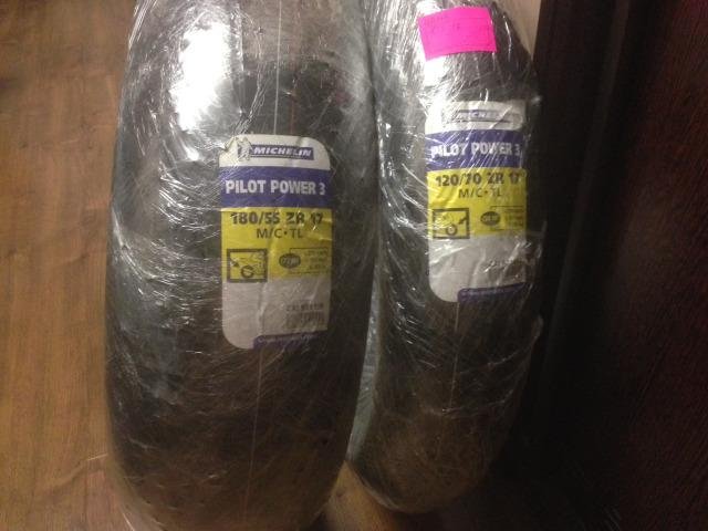 Моторезина новая Michelin 180/55 120/70