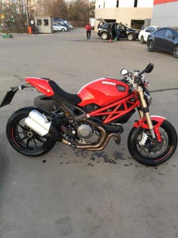 Ducati monster 1100 evo