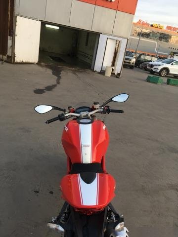 Ducati monster 1100 evo