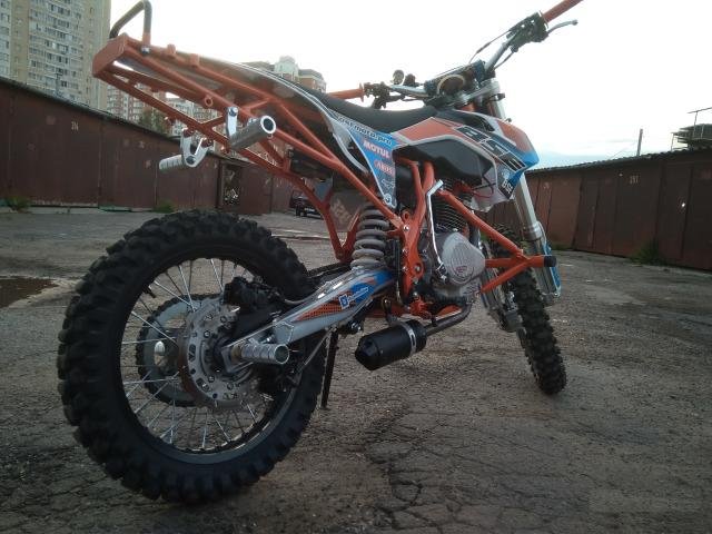 BSE J2 250e Stunt