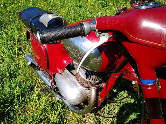 Мотоцикл Jawa 250