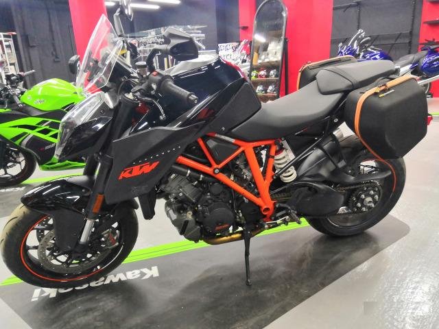 KTM 1290 super duke
