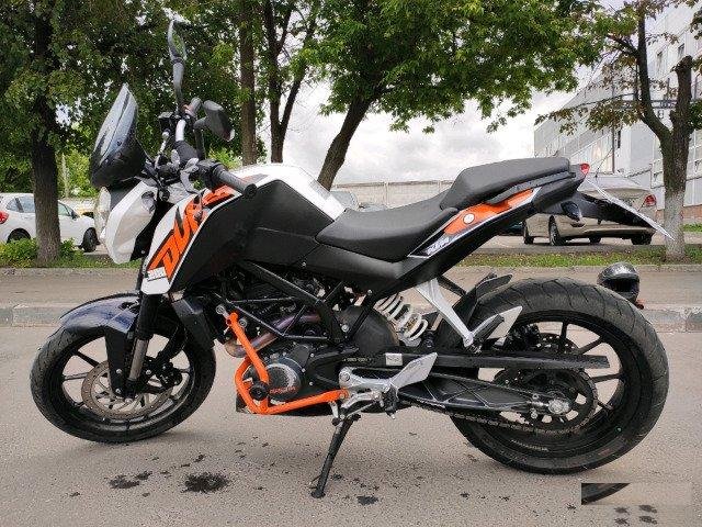 Ktm duke 200