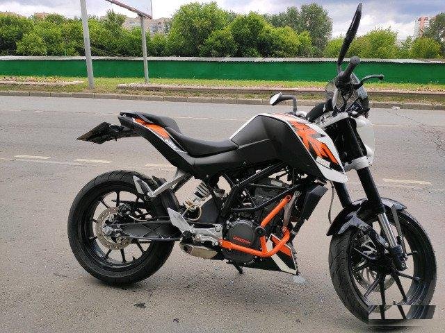 Ktm duke 200