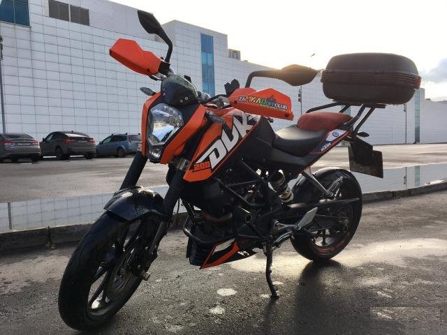 KTM Duke 200