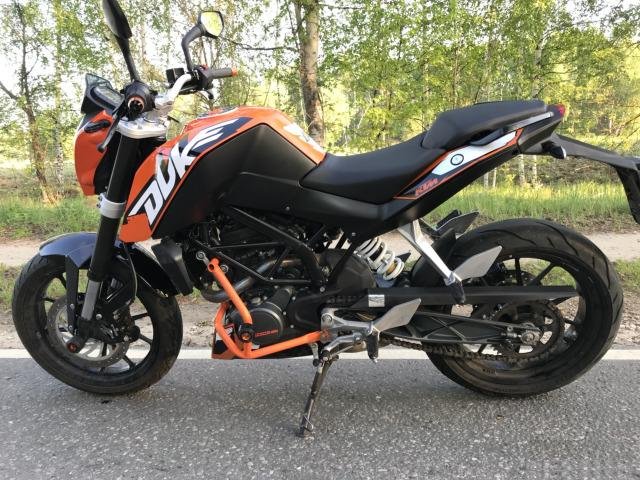 KTM Duke 200