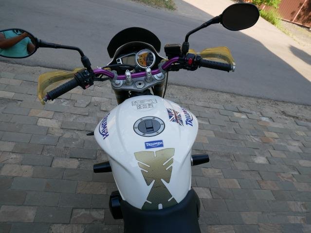 Triumph Street triple