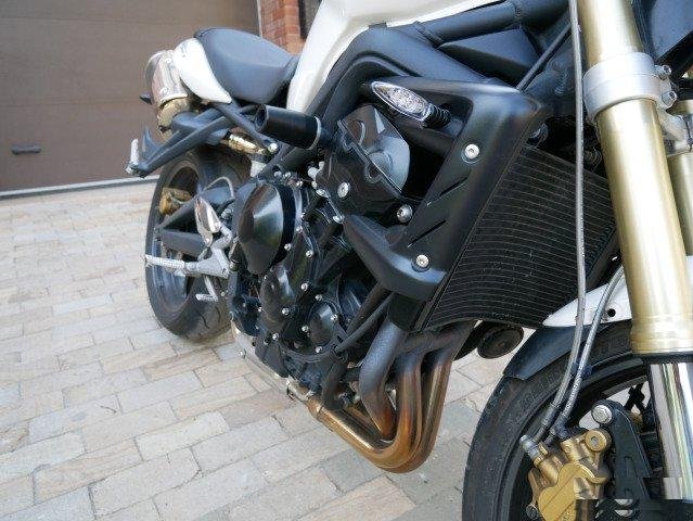 Triumph Street triple