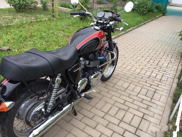 Triumph Bonneville T100