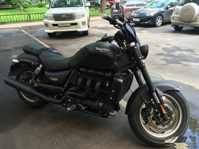 Triumph Rocket III Roadster