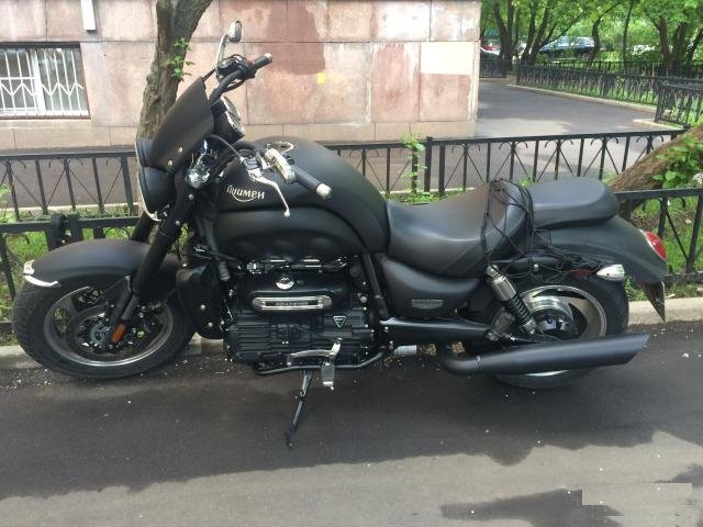 Triumph Rocket III Roadster